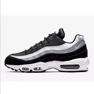 Nike Air Max 95- Men’s Size 5.5 Women's Size 7